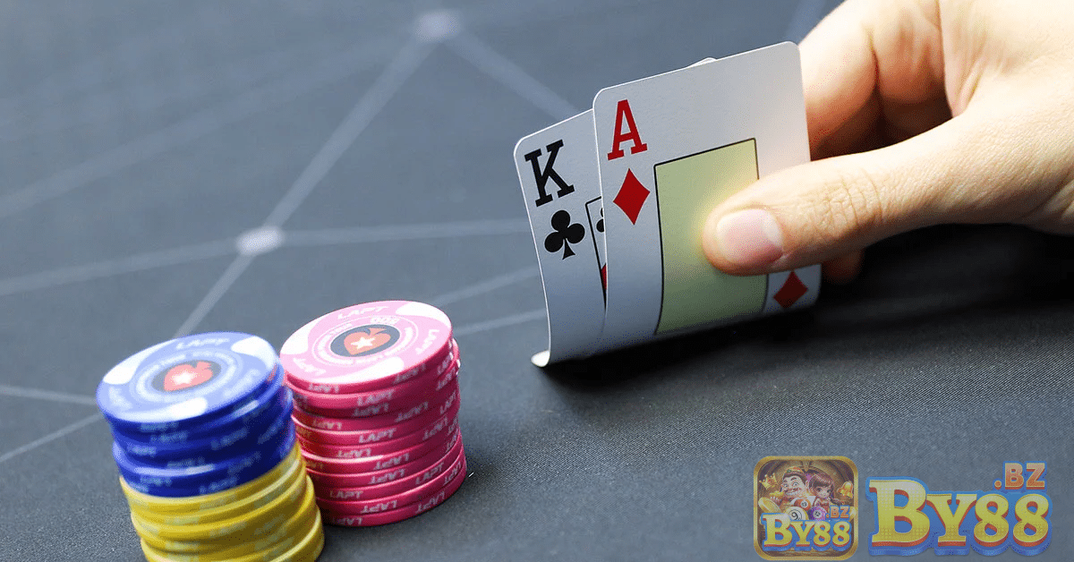 Nếu có bài mạnh ở vòng Preflop có thể raise để tăng bot hoặc đuổi các nhà khác