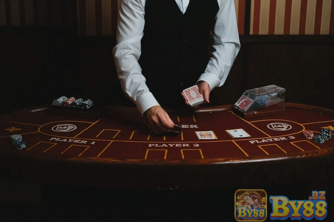 Áp dụng SPR Poker và số Chip đang có để có thể tối ưu hóa tỉ lệ chiến thắng